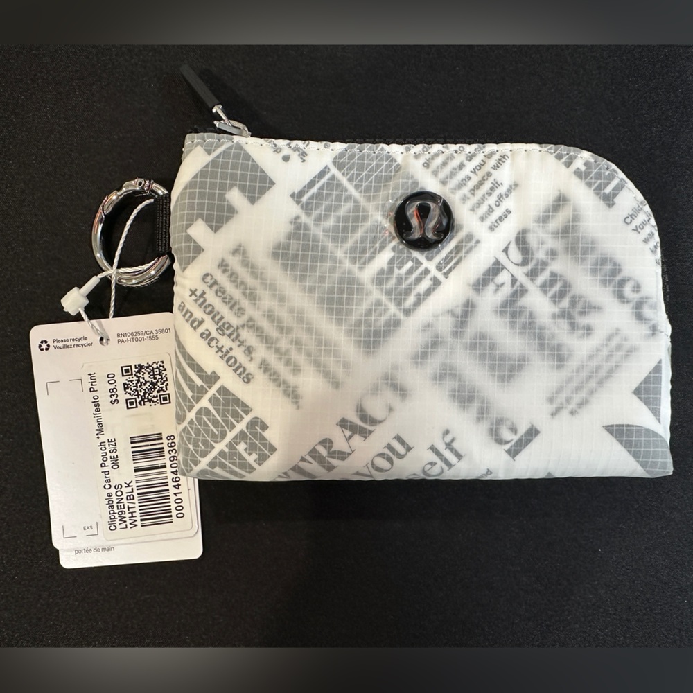 Lululemon Clippable Card Pouch *Manifesto Print NWT #0138